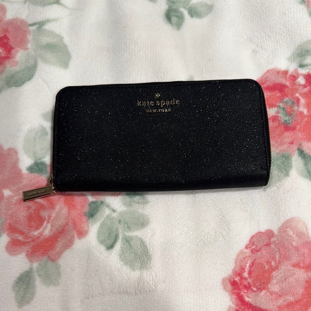 BLACK SPARKLY KATE SPADE ♠️ WALLET